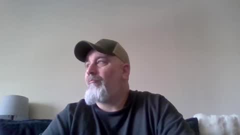 Snapshot of foxyfang chatting on 02/27/25, 05:26 foxyfang online show from 02/27/25, 05:26