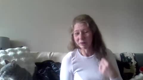 Snapshot of foxyfang chatting on 03/07/25, 07:38 foxyfang online show from 03/07/25, 07:38