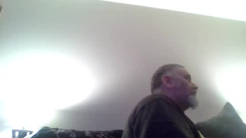 Snapshot of foxyfang chatting on 09/28/25, 02:17 foxyfang online show from 09/28/25, 02:17