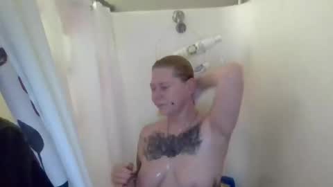 Snapshot of foxyfang chatting on 11/07/25, 04:18 foxyfang online show from 11/07/25, 04:18