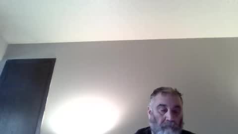 Snapshot of foxyfang chatting on 11/23/25, 02:39 foxyfang online show from 11/23/25, 02:39