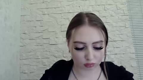 Alice online show from 11/30/25, 04:11