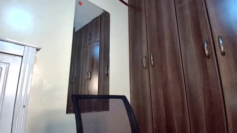 Snapshot of foxykay1 chatting on 12/21/24, 03:58 Kayla online show from 12/21/24, 03:58