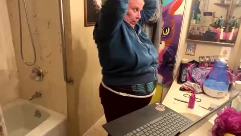 foxyladysback923 online show from 03/05/25, 08:10