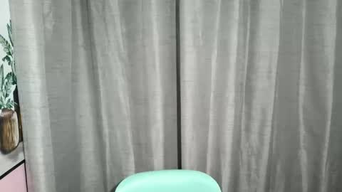 Snapshot of foxylicious_danielax chatting on 03/01/26, 02:24 Daniela online show from 03/01/26, 02:24