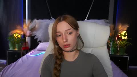 Snapshot of foxymayy chatting on 05/10/26, 01:49 Maya online show from 05/10/26, 01:49