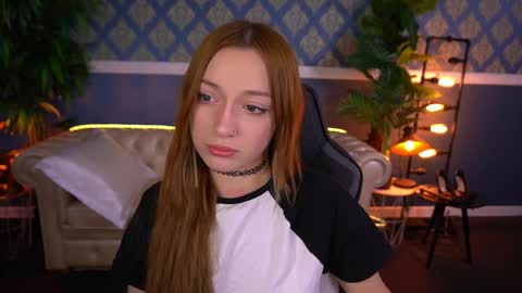 Snapshot of foxymayy chatting on 05/21/26, 01:07 Maya online show from 05/21/26, 01:07