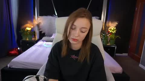 Snapshot of foxymayy chatting on 06/03/26, 01:03 Maya online show from 06/03/26, 01:03