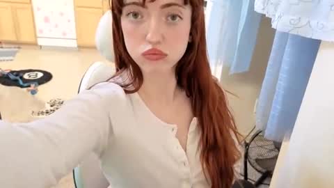 Snapshot of foxyredddd chatting on 11/11/25, 11:16 beautiful blair online show from 11/11/25, 11:16