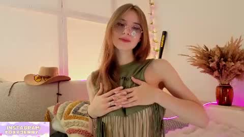 Snapshot of foxysecret_ chatting on 07/24/26, 06:17 foxysecret_ online show from 07/24/26, 06:17