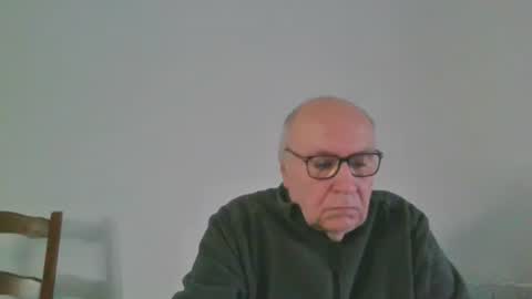 Snapshot of fra94 chatting on 02/18/25, 02:27 fra94 online show from 02/18/25, 02:27