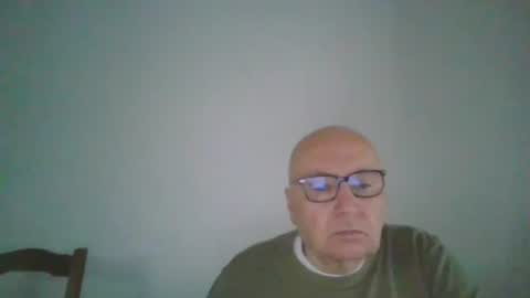 Snapshot of fra94 chatting on 10/05/25, 04:05 fra94 online show from 10/05/25, 04:05
