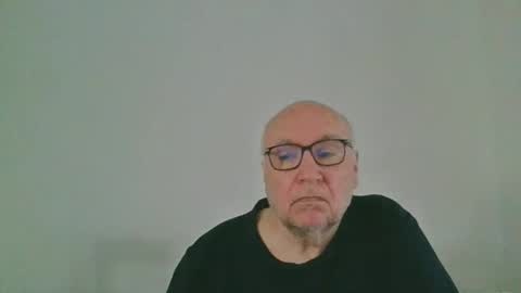 Snapshot of fra94 chatting on 05/10/26, 12:21 fra94 online show from 05/10/26, 12:21