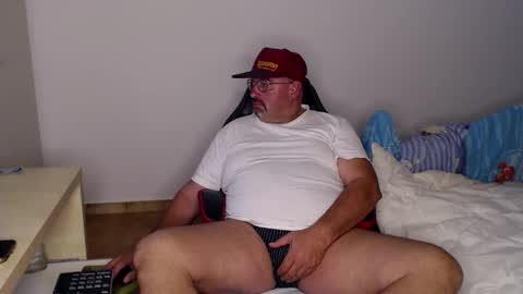 Snapshot of fraboys chatting on 10/23/25, 09:30 Fraboys online show from 10/23/25, 09:30