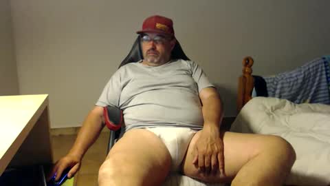 Snapshot of fraboys chatting on 04/28/26, 03:44 Fraboys online show from 04/28/26, 03:44