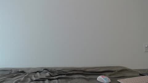 Snapshot of fragilemasochist chatting on 01/27/25, 04:11 Angel online show from 01/27/25, 04:11