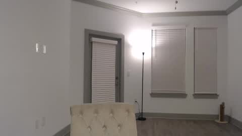 Snapshot of fragilemasochist chatting on 02/01/25, 07:57 Angel online show from 02/01/25, 07:57