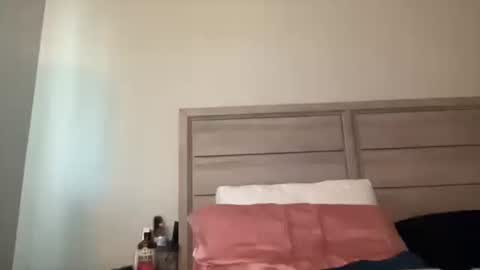 Snapshot of fragilemasochist chatting on 11/07/25, 09:59 Angel online show from 11/07/25, 09:59