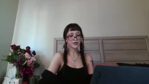 Angel online show from 02/18/26, 06:15