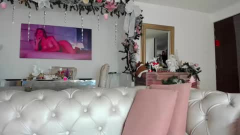 IM FRAIDER online show from 12/28/24, 03:37