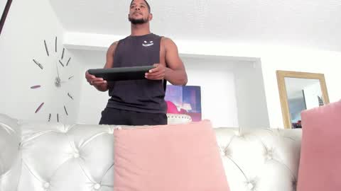 IM FRAIDER online show from 02/14/25, 05:36