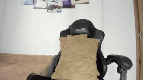 IM FRAIDER online show from 08/04/26, 06:10