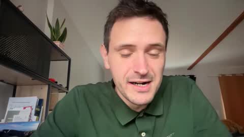 fraisetagada359 online show from 11/18/25, 09:47