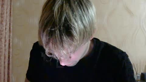 frame_tamer888 online show from 05/19/26, 08:59