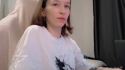 fran_bow online show from 12/24/24, 04:40