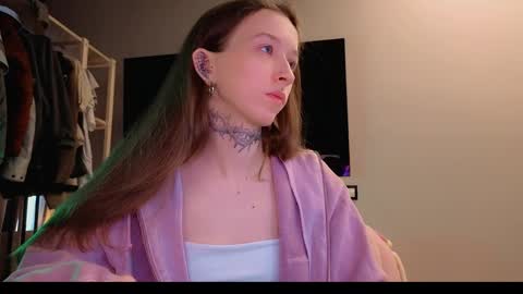 Snapshot of fran_bow chatting on 04/01/26, 02:03 fran_bow online show from 04/01/26, 02:03
