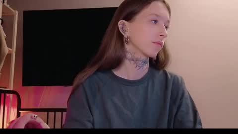 Snapshot of fran_bow chatting on 04/16/26, 08:09 fran_bow online show from 04/16/26, 08:09