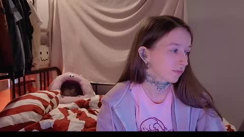 Snapshot of fran_bow chatting on 04/29/26, 03:27 fran_bow online show from 04/29/26, 03:27
