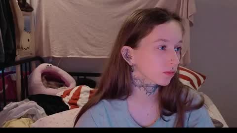 Snapshot of fran_bow chatting on 05/04/26, 03:08 fran_bow online show from 05/04/26, 03:08