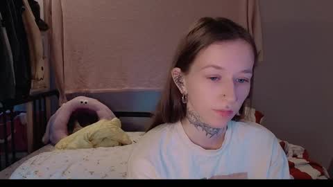 Snapshot of fran_bow chatting on 05/06/26, 01:16 fran_bow online show from 05/06/26, 01:16