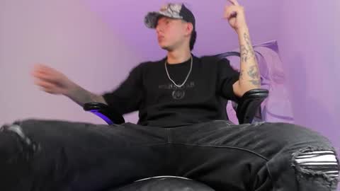 Fran online show from 11/25/25, 04:45