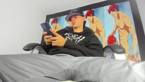 Snapshot of fran_boy_ chatting on 01/12/26, 04:07 Fran online show from 01/12/26, 04:07