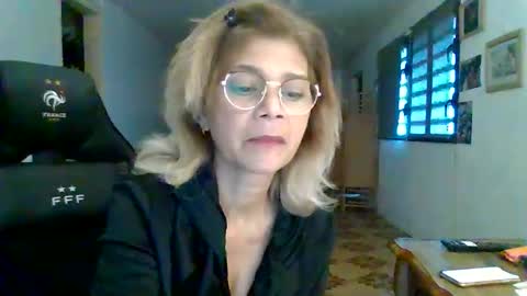 francelune online show from 10/13/25, 01:22