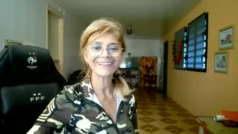 francelune online show from 04/04/26, 02:03