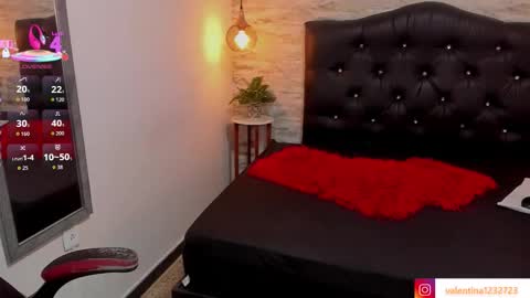          online show from 10/21/25, 02:45