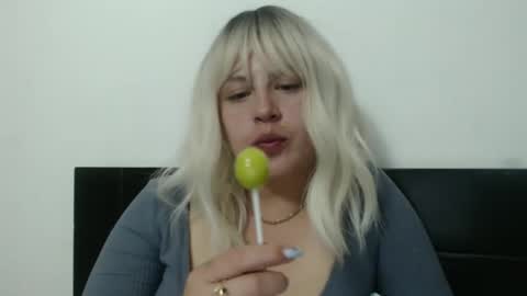 Francesca online show from 02/19/25, 12:35