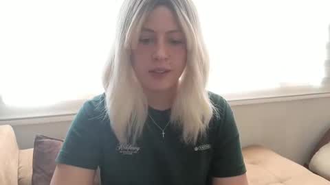 Francesca online show from 09/11/25, 05:46