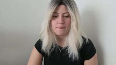 Francesca online show from 09/14/25, 09:03