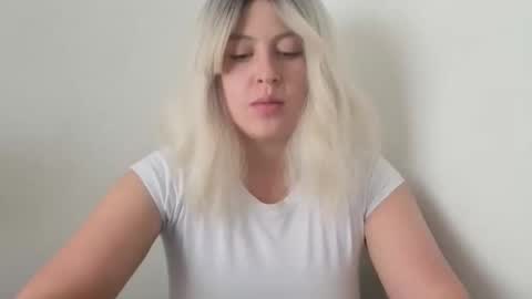 Francesca online show from 10/24/25, 09:22