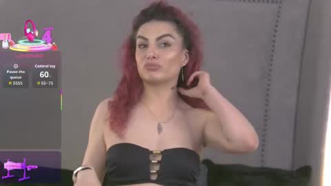 Snapshot of francescabianchy chatting on 04/27/26, 08:07 Francesca online show from 04/27/26, 08:07