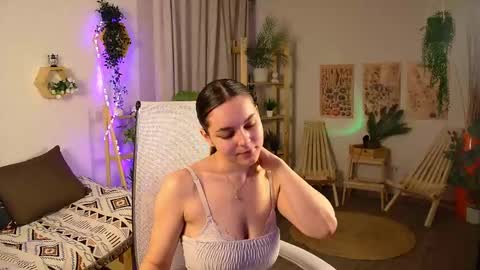 Snapshot of francescacavaliere chatting on 03/21/26, 08:41 Francesca online show from 03/21/26, 08:41