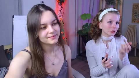 Snapshot of francescacavaliere chatting on 04/23/26, 07:20 Francesca online show from 04/23/26, 07:20