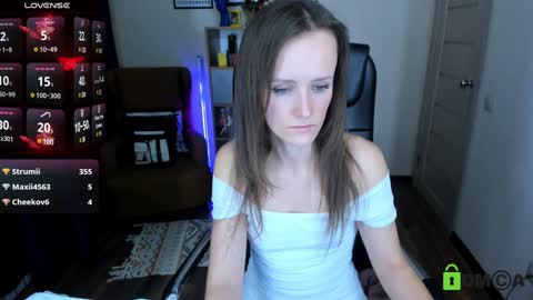 Fran online show from 01/03/25, 02:40