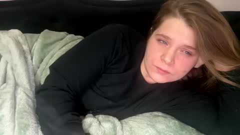 Snapshot of francescafey chatting on 12/03/24, 08:16 francescafey online show from 12/03/24, 08:16