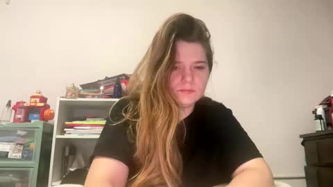 Snapshot of francescafey chatting on 10/11/25, 01:53 francescafey online show from 10/11/25, 01:53