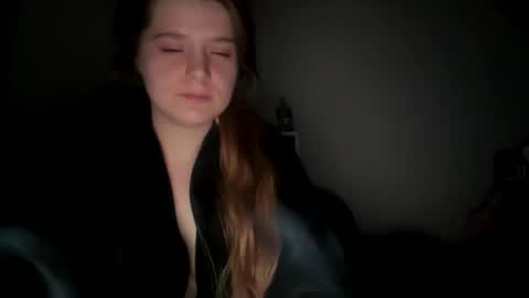 Snapshot of francescafey chatting on 10/25/25, 05:26 francescafey online show from 10/25/25, 05:26